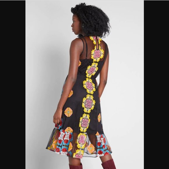 Modcloth Follow My Lead Embroidered Midi Dress XXS - Picture 4 of 9